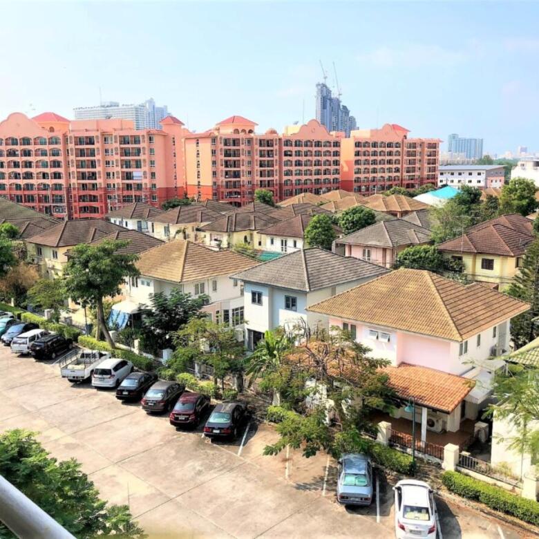 Condo Baan Suan Lalana