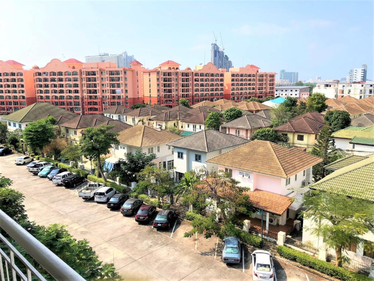 Condo Baan Suan Lalana