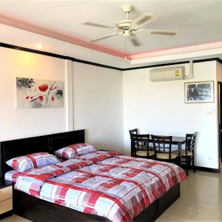 Condo Baan Suan Lalana