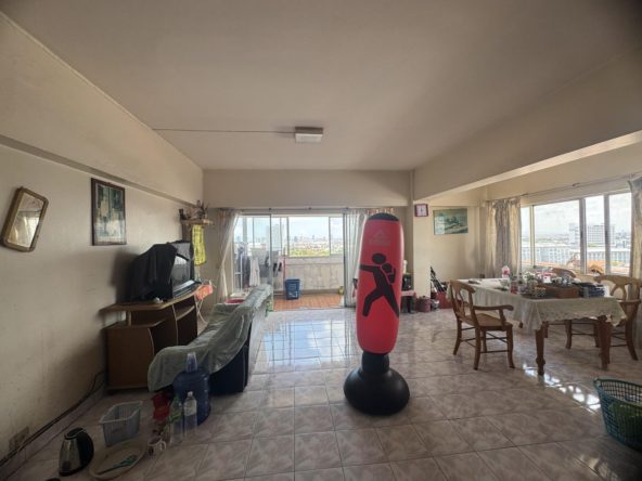 3-bedroom condo for sale in Keha Thepprasit Pattaya, 11th floor, 156 SQM, city view, Thai name, unfurnished