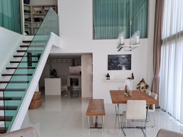 4-bedroom sea view condo for sale in The Sanctuary Wongamat, 7th floor, foreign ownership, fully furnished