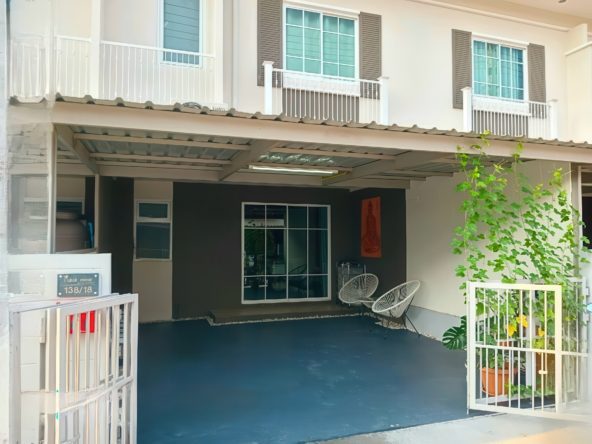 Exterior of furnished 4-bedroom townhouse for sale in I Leaf Prime, Huay Yai