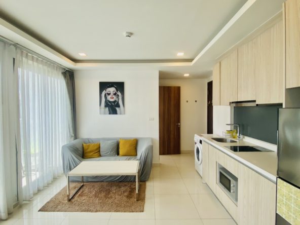 2-bedroom condo for rent at Arcadia Beach Resort, fully furnished unit with pool view, 8th floor, South Pattaya