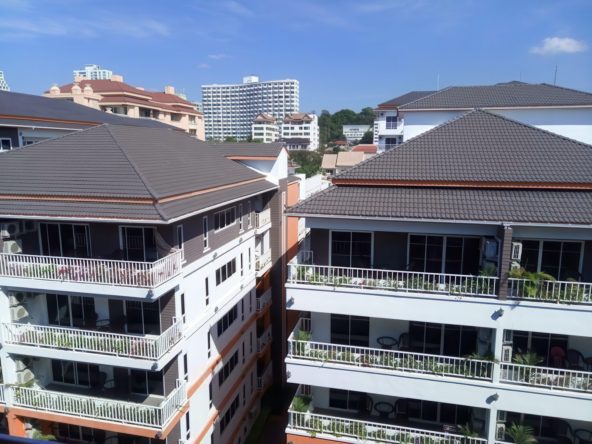 Studio condo for sale in Siam Oriental Tropical Garden Pattaya, 8th floor, city view, fully furnished