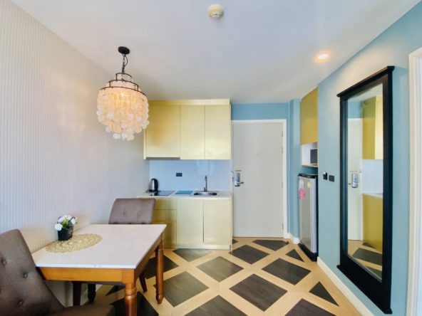 Espana Condo Pattaya for sale – 1-bedroom unit on 6th floor, Thai name ownership, fully furnished