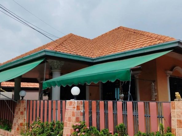 2-bedroom house for sale in Eakmongkol Village Thepprasit Soi 8 Pattaya, Thai name, 212 sqm, furnished, car park