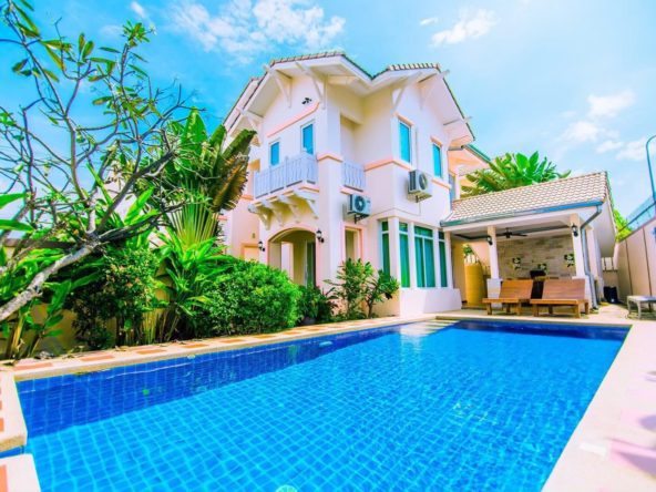 Pool villa for rent Jomtien Second Road Pattaya, 4-bedroom, private pool, fully furnished rental home