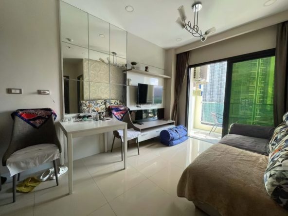 Dusit Grand sea view condo for sale in Pattaya, 1-bedroom, 8th floor, foreign name, fully furnished