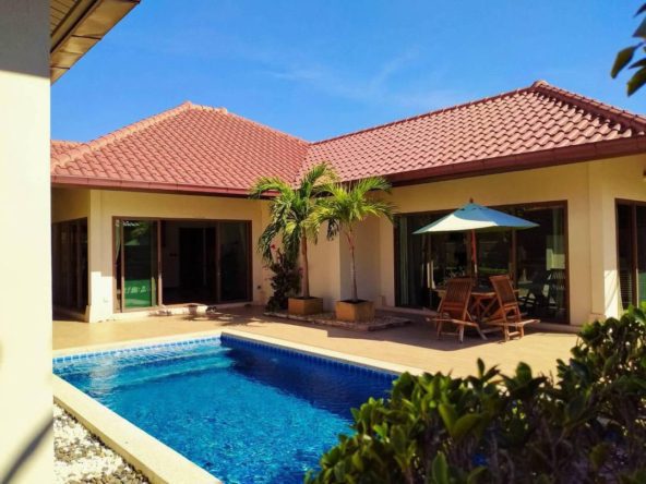 Thai-Balinese style pool villa for rent in Pattaya” / “Interior of 3-bedroom pool villa fully furnished