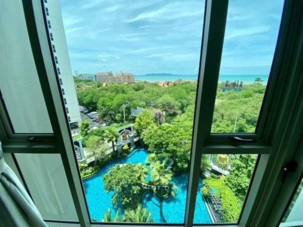 Sea view condo for sale at Riviera Monaco Pattaya
