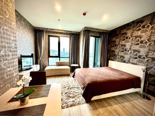 “Aeras beachfront condo for rent – sea view studio on 21st floor”