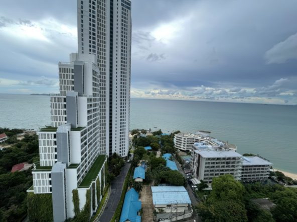 “Baan Plai Haad condo for sale – 2-bedroom unit with sea view, 18th floor”