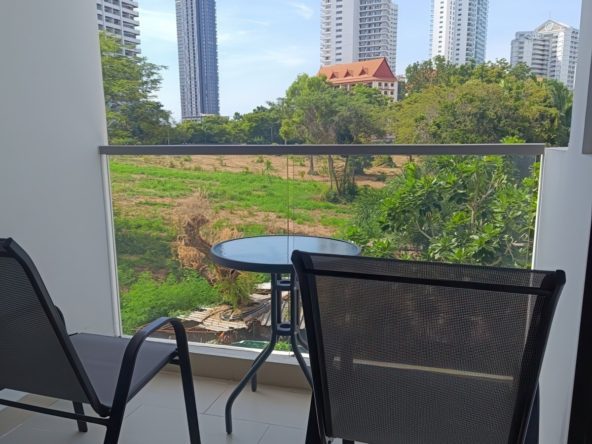 Fully furnished Club Royal condo with balcony view