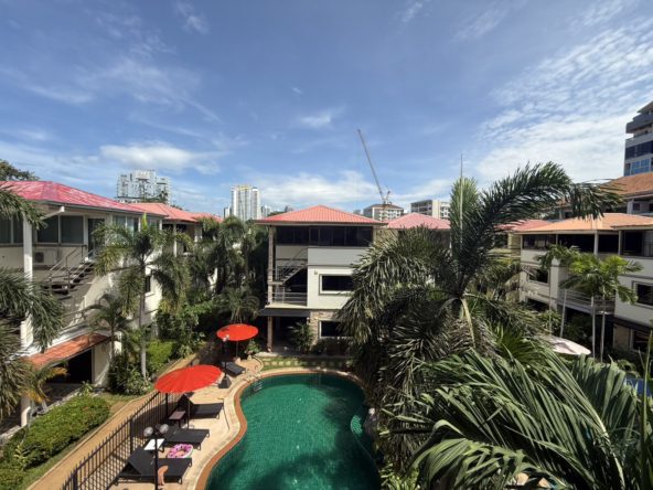 4 Bedroom House for Sale in Villa Norway Resort Pattaya – Front View