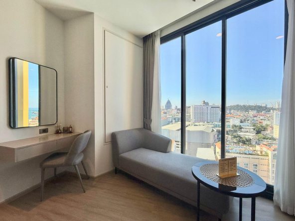 Edge Central Pattaya studio condo for sale – sea view from 16th floor