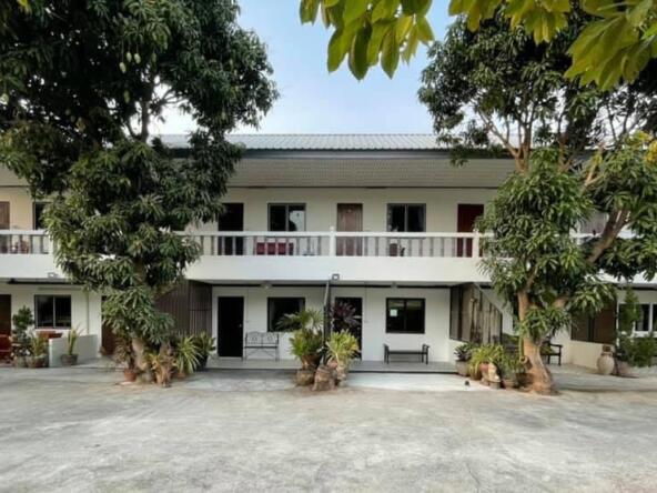 Spacious 12-room apartment available in Pattaya near Sukhumvit Road