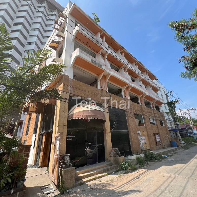 Exterior view of a 35-room boutique hotel for sale in Jomtien, 150 meters from the beach.