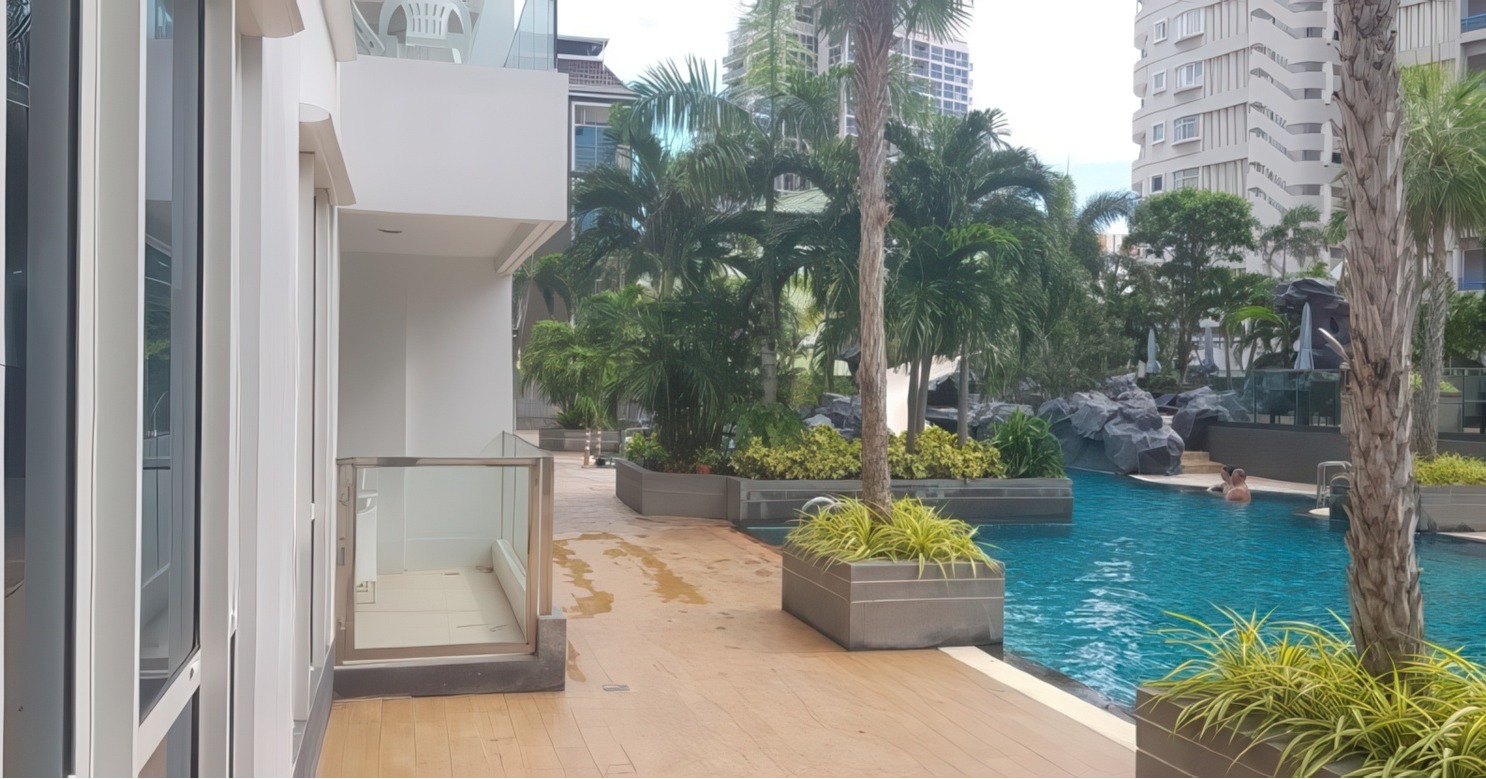 1-bedroom condo for sale in The Cliff Pattaya, 1st floor, pool view, fully furnished, company name ownership