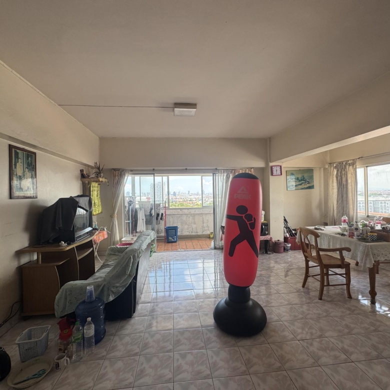3-bedroom condo for sale in Keha Thepprasit Pattaya, 11th floor, 156 SQM, city view, Thai name, unfurnished