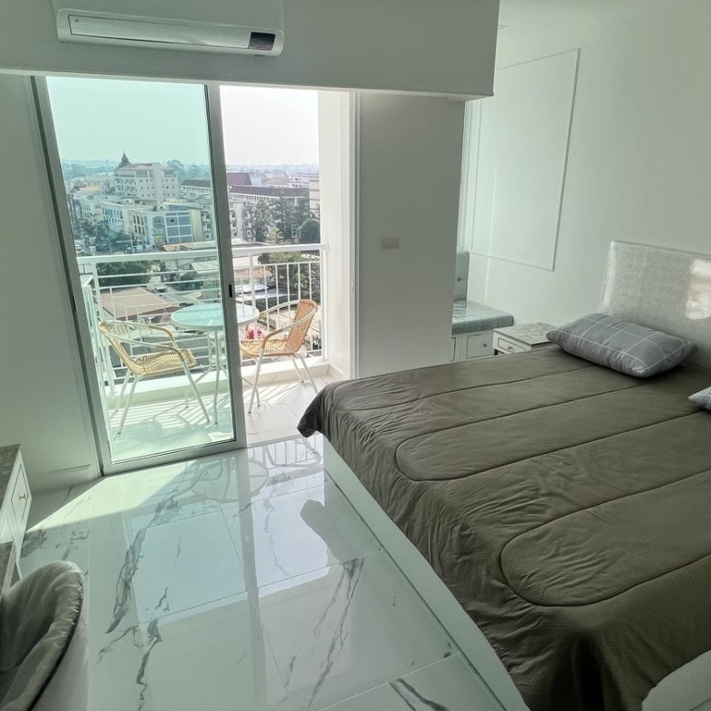 Studio condo for sale in The Empire Jomtien, 7th floor, city view, fully furnished, foreign name