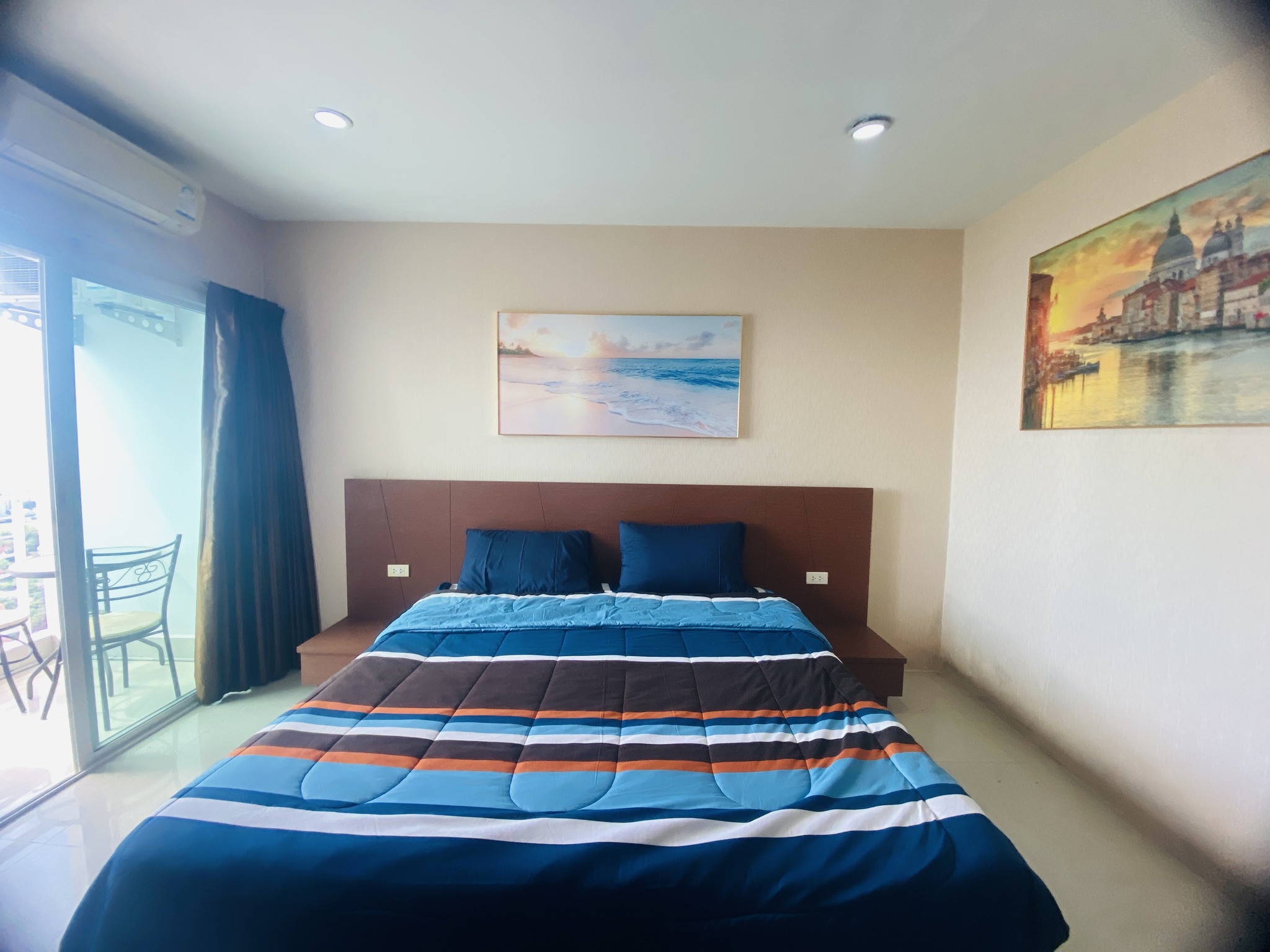 Studio condo for sale in AD Hyatt Condominium, 29th floor, sea view, foreign name, fully furnished, Naklua area