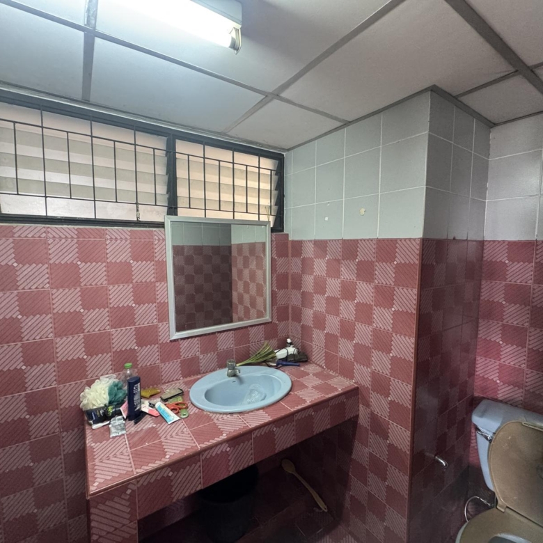 3-bedroom condo for sale in Keha Thepprasit Pattaya, 11th floor, 156 SQM, city view, Thai name, unfurnished
