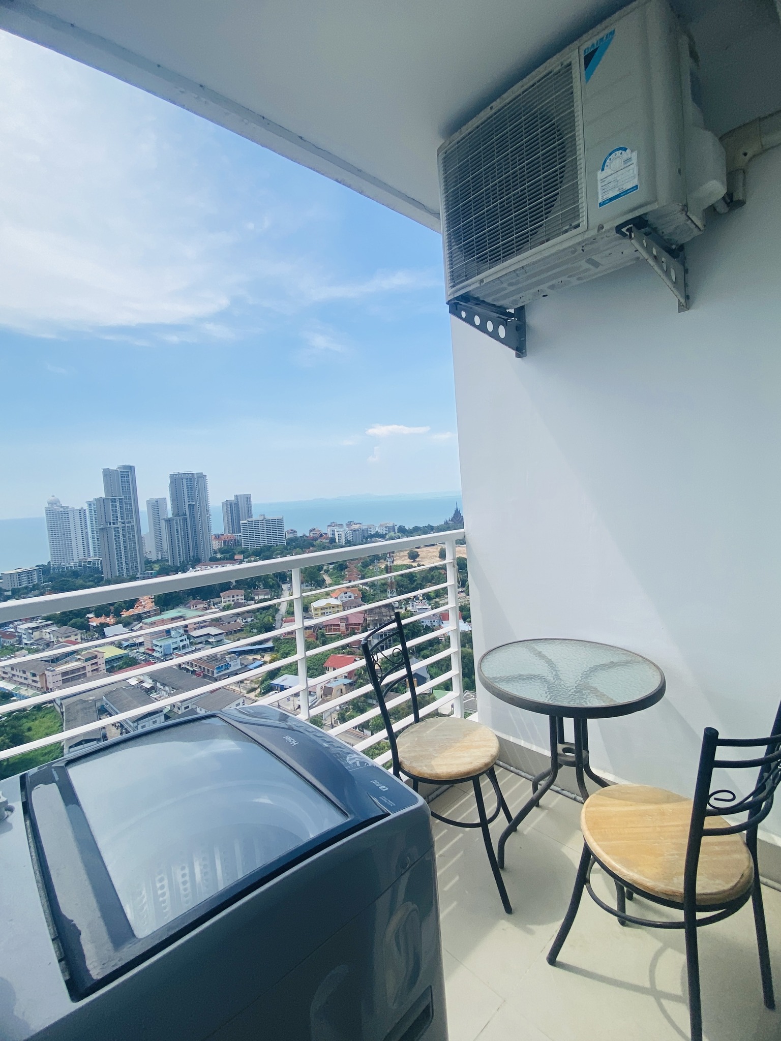Studio condo for sale in AD Hyatt Condominium, 29th floor, sea view, foreign name, fully furnished, Naklua area