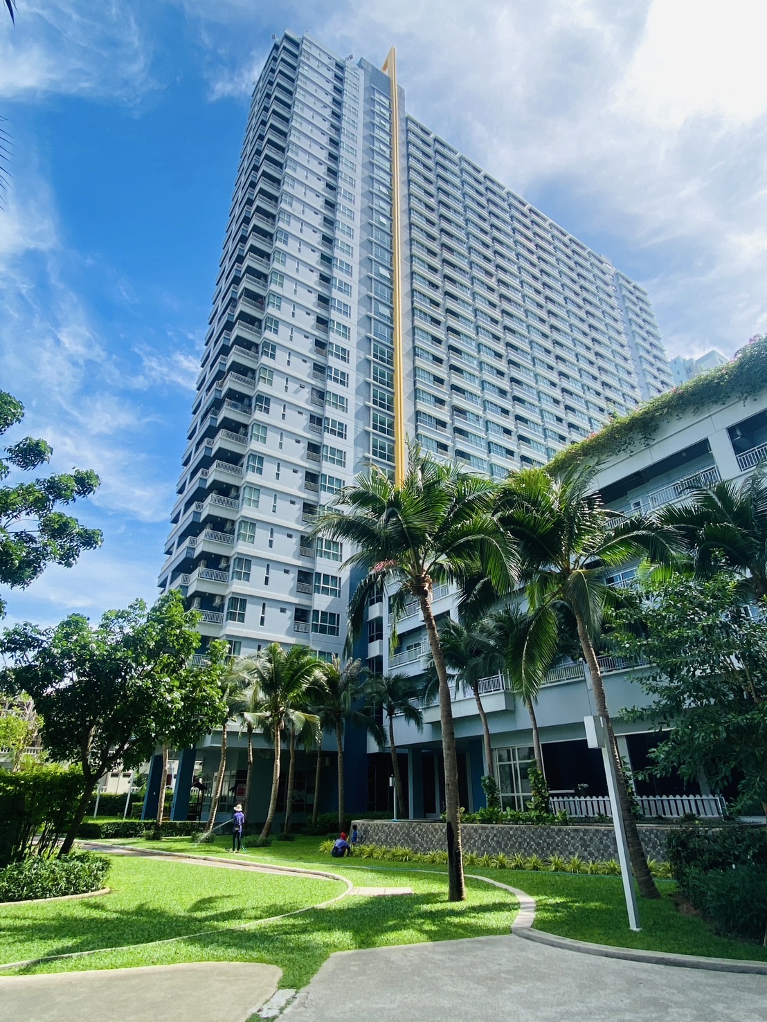 1-bedroom sea view condo for sale in Lumpini Park Beach Jomtien, 17th floor, fully furnished, Pattaya