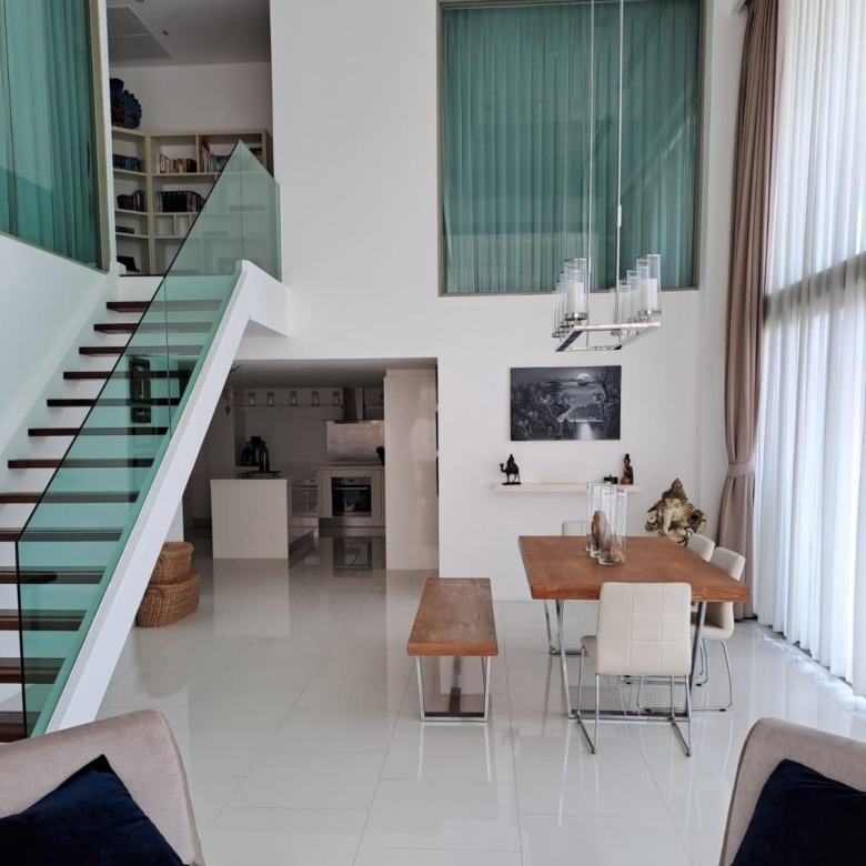 4-bedroom sea view condo for sale in The Sanctuary Wongamat, 7th floor, foreign ownership, fully furnished