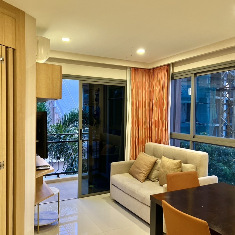 1-bedroom condo for sale in City Garden Pratumnak, 3rd floor, fully furnished, Thai company name, Pattaya
