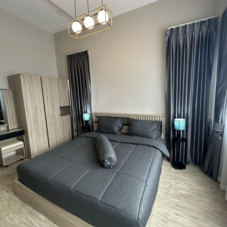 3-bedroom pool villa for rent in Soi Siam Country Club, pet friendly, fully furnished with private pool and parking