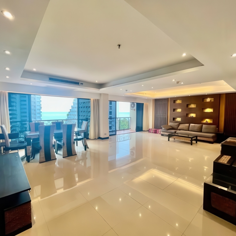 3-bedroom sea view condo for sale in Nova Mirage Pattaya, 7th floor, fully furnished, company name