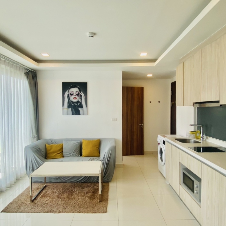 2-bedroom condo for rent at Arcadia Beach Resort, fully furnished unit with pool view, 8th floor, South Pattaya