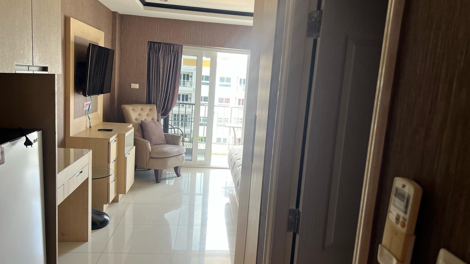 Studio condo for sale in New Nordic VIP 5 Pratumnak Pattaya, fully furnished with city view