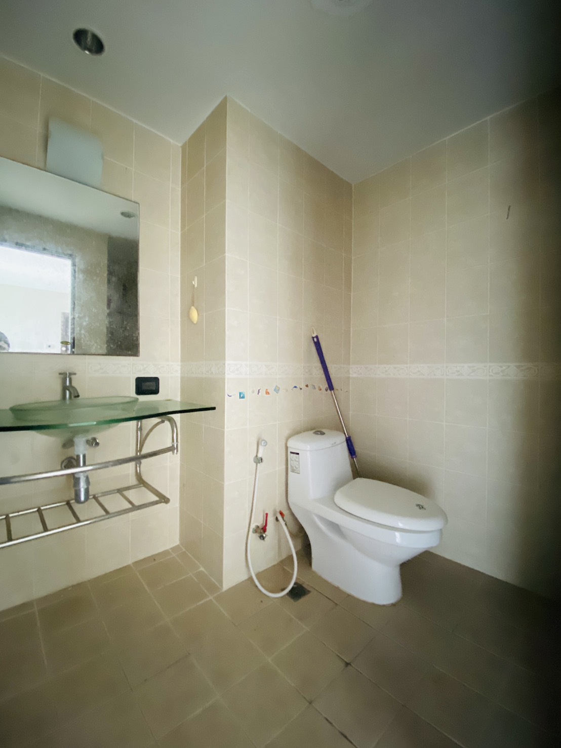1-bedroom condo for sale in Park Lane Jomtien Beach, 7th floor, city view, Thai name, needs renovation