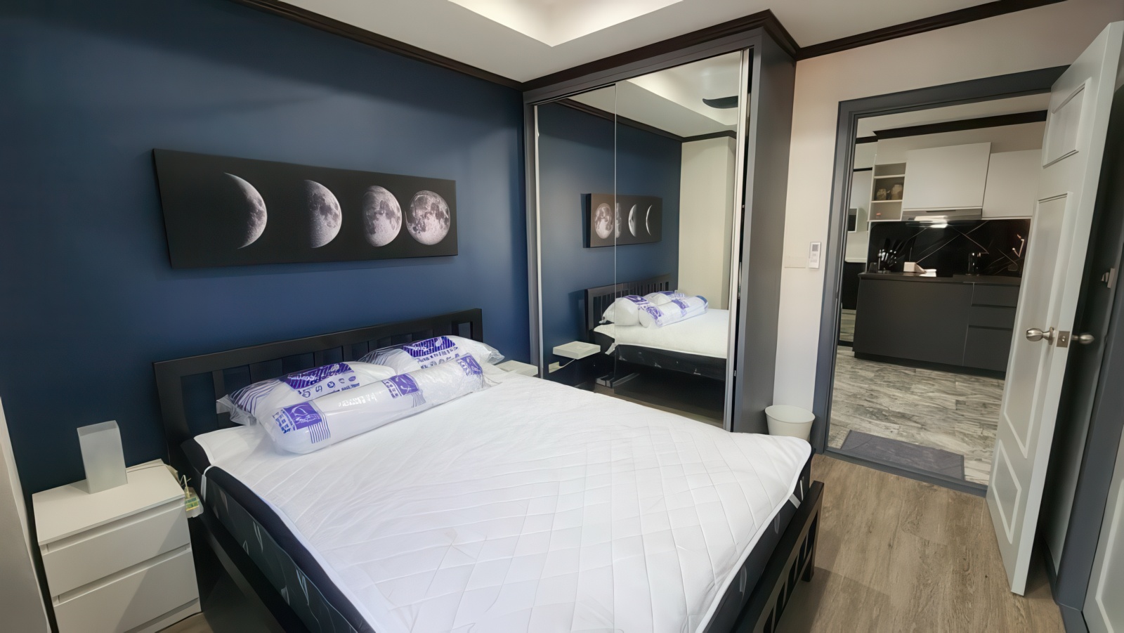 2-bedroom condo for sale in Siam Oriental Twins Pattaya, pool view, 4th floor, fully furnished, Thai company ownership