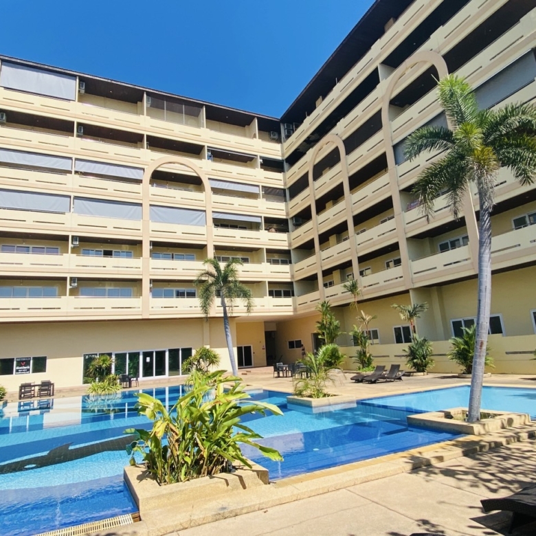 1-bedroom condo for rent in View Talay Residence 5 Pattaya, 5th floor, 99 sqm, city view, fully furnished