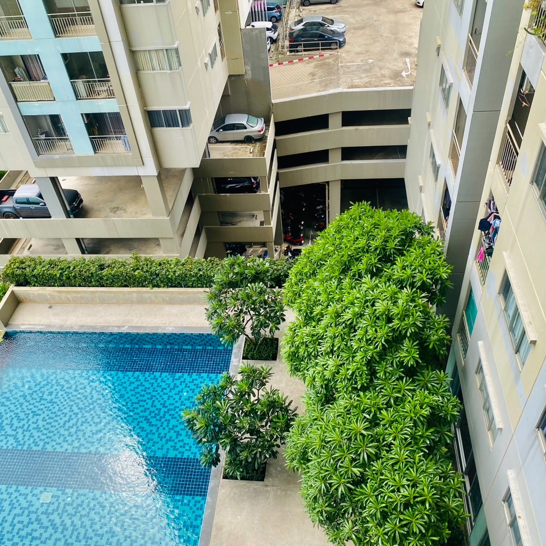Lumpini Condo Town Pattaya studio for sale, pool view, 10th floor, furnished