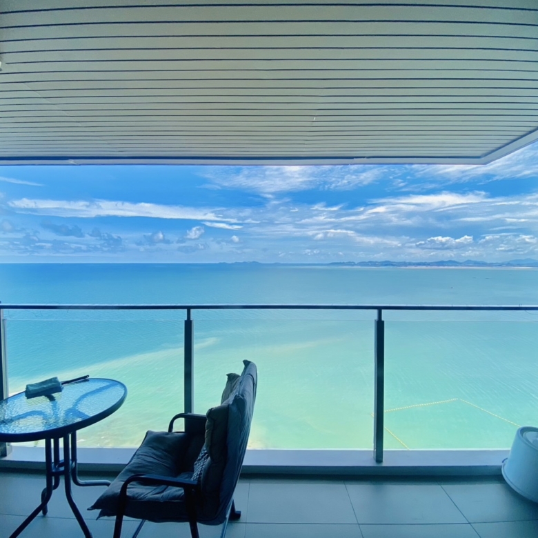 2-bedroom sea view condo for sale in Baan Plai Haad Pattaya, 29th floor, Thai name, fully furnished