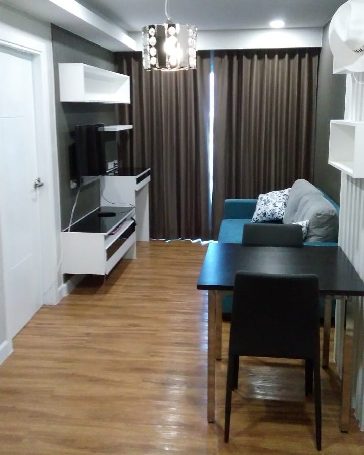 Dusit Grand Park 1 condo exterior in Jomtien Pattaya
