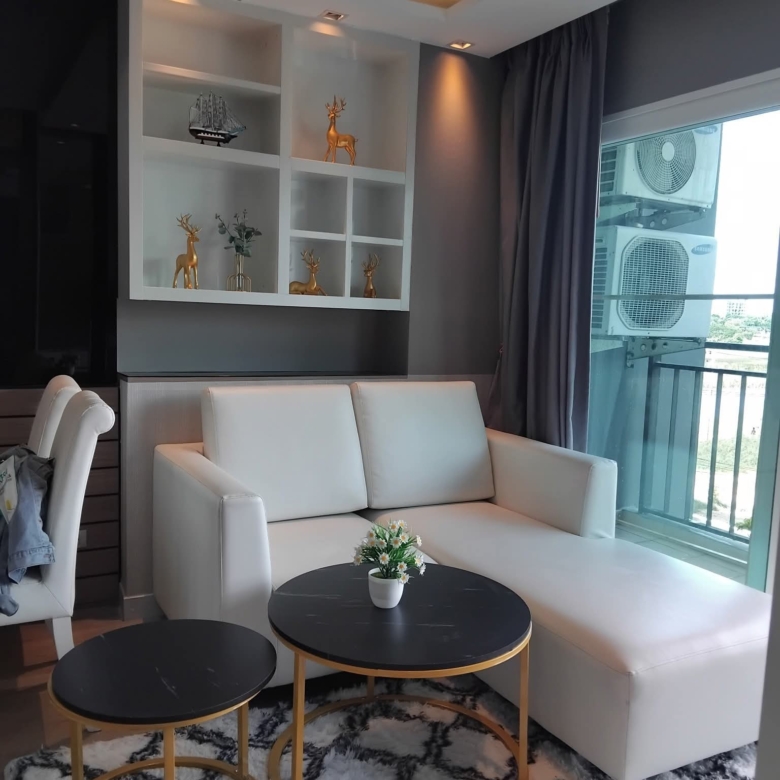 Fully furnished condo for rent at La Santir Jomtien with city view