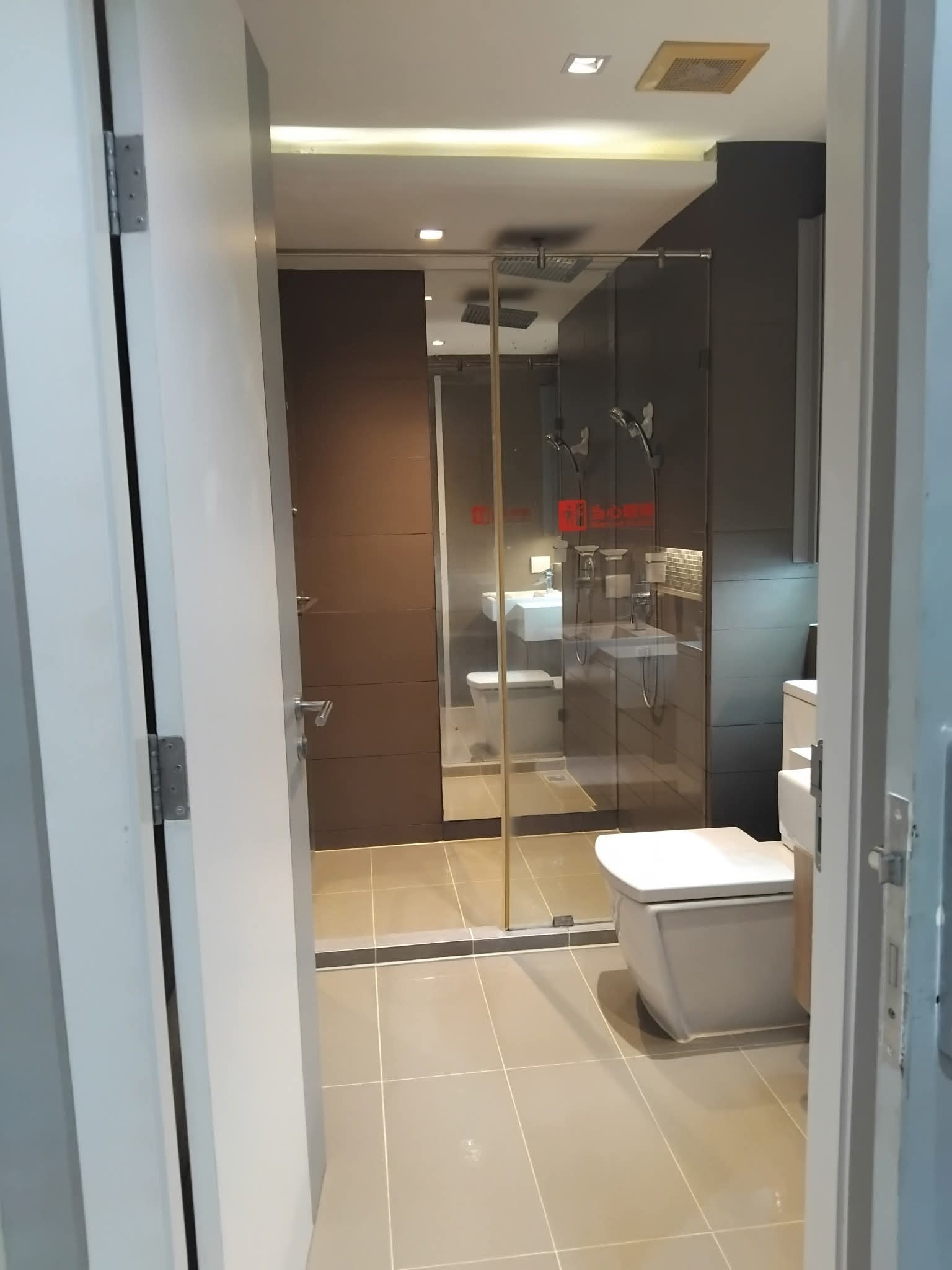 Fully furnished condo for rent at La Santir Jomtien with city view