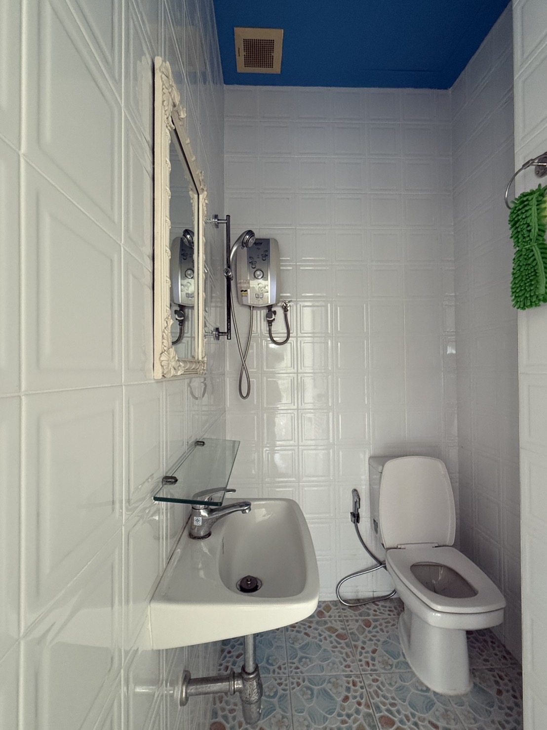 Ground floor studio for sale in View Talay 8 Pattaya