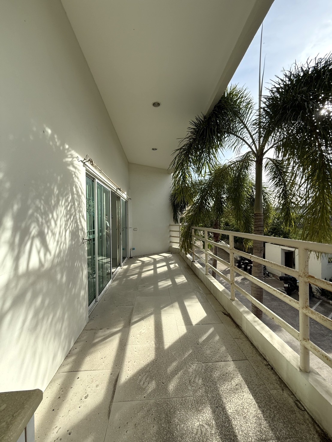 Ground floor studio for sale in View Talay 8 Pattaya