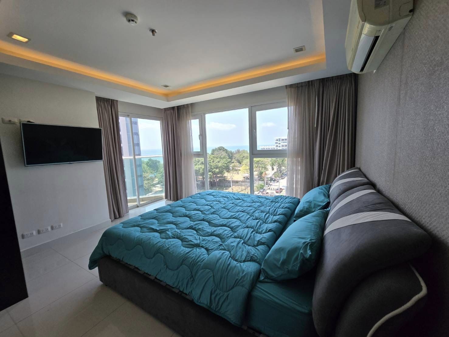 Sea view condo for sale in Cosy Beach Pattaya – 2 bedroom, 96 sqm