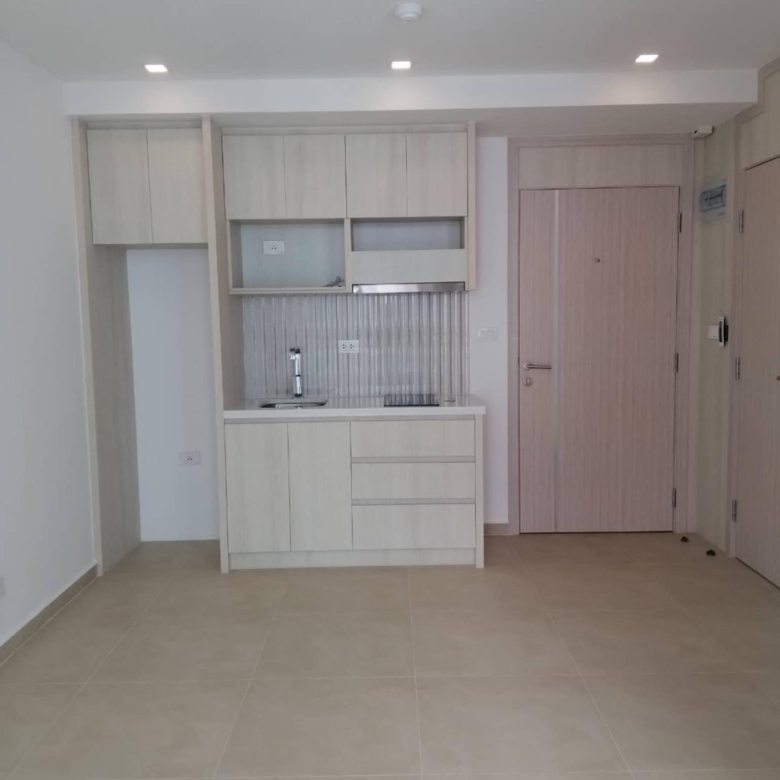 City view condo for sale at City Garden Olympus Pattaya