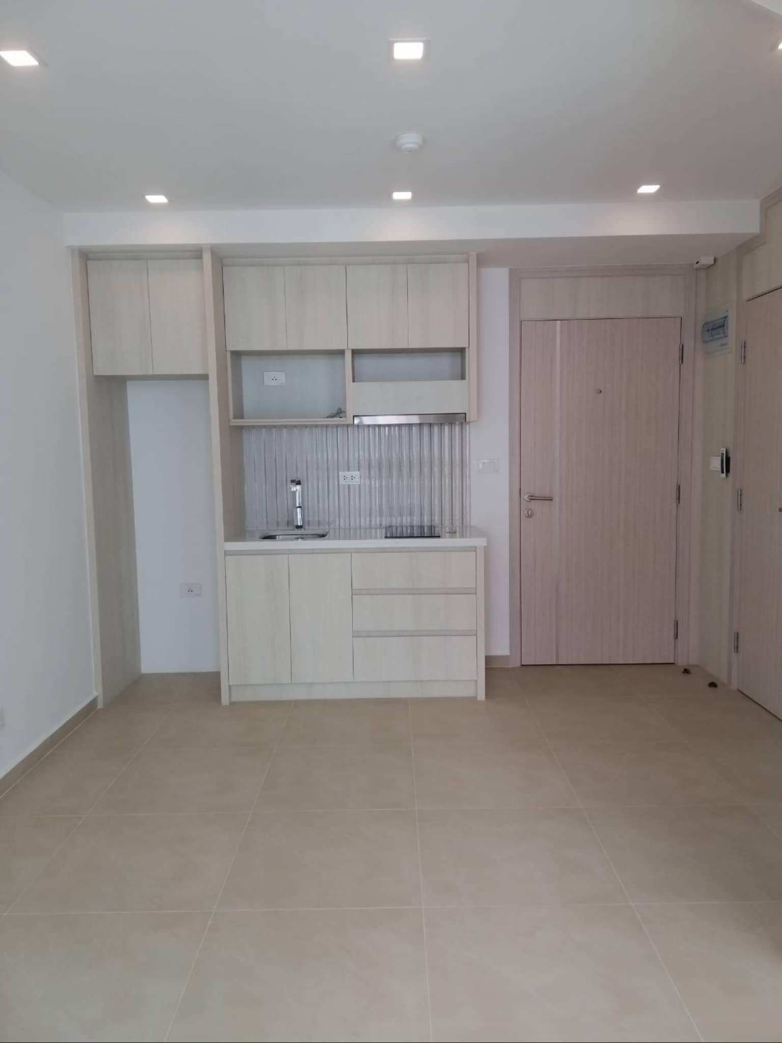 City view condo for sale at City Garden Olympus Pattaya