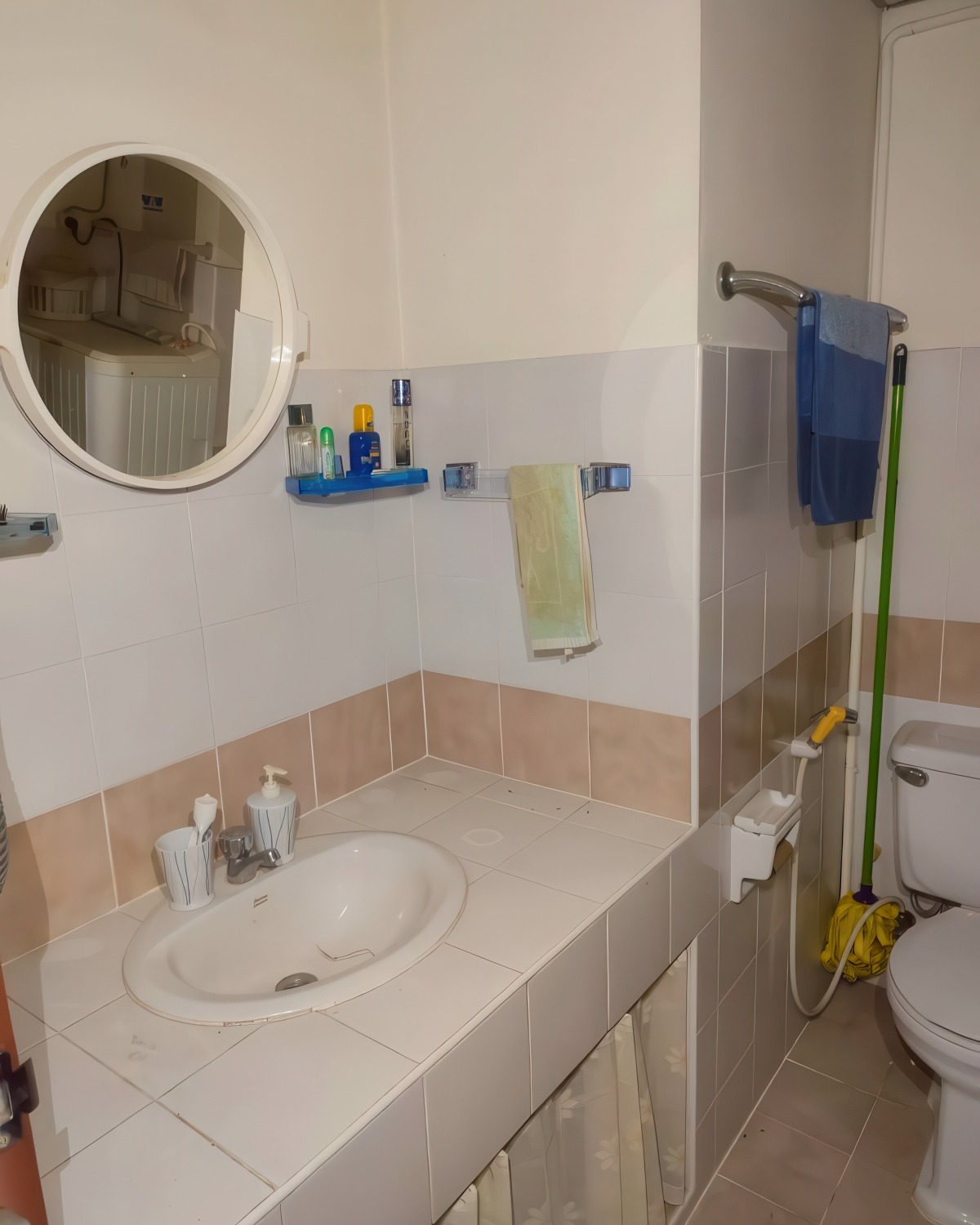 “Studio condo for sale at Jomtien Beach Condominium with sea view”