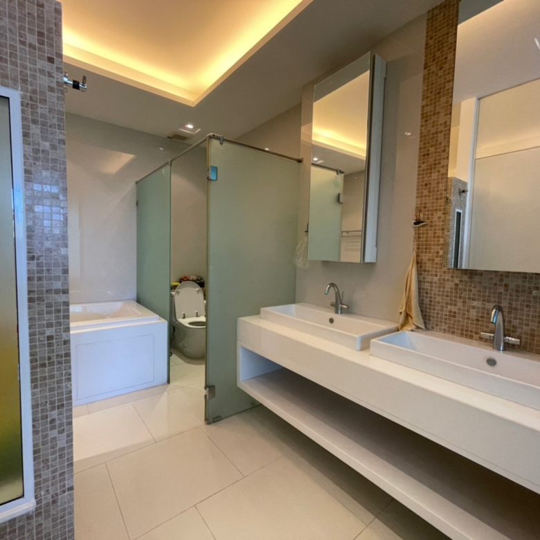 “Pure Sunset Beach Pattaya condo for rent – 2-bedroom with sea view balcony”