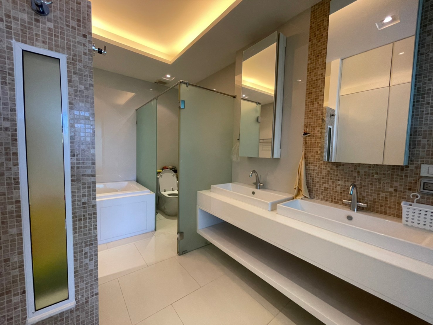 “Pure Sunset Beach Pattaya condo for rent – 2-bedroom with sea view balcony”